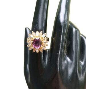 ROMAN CO. 1980s GOLDPLATED WITH PURPLE & WHITE AUSTRIAN CRYSTAL LADIES RING